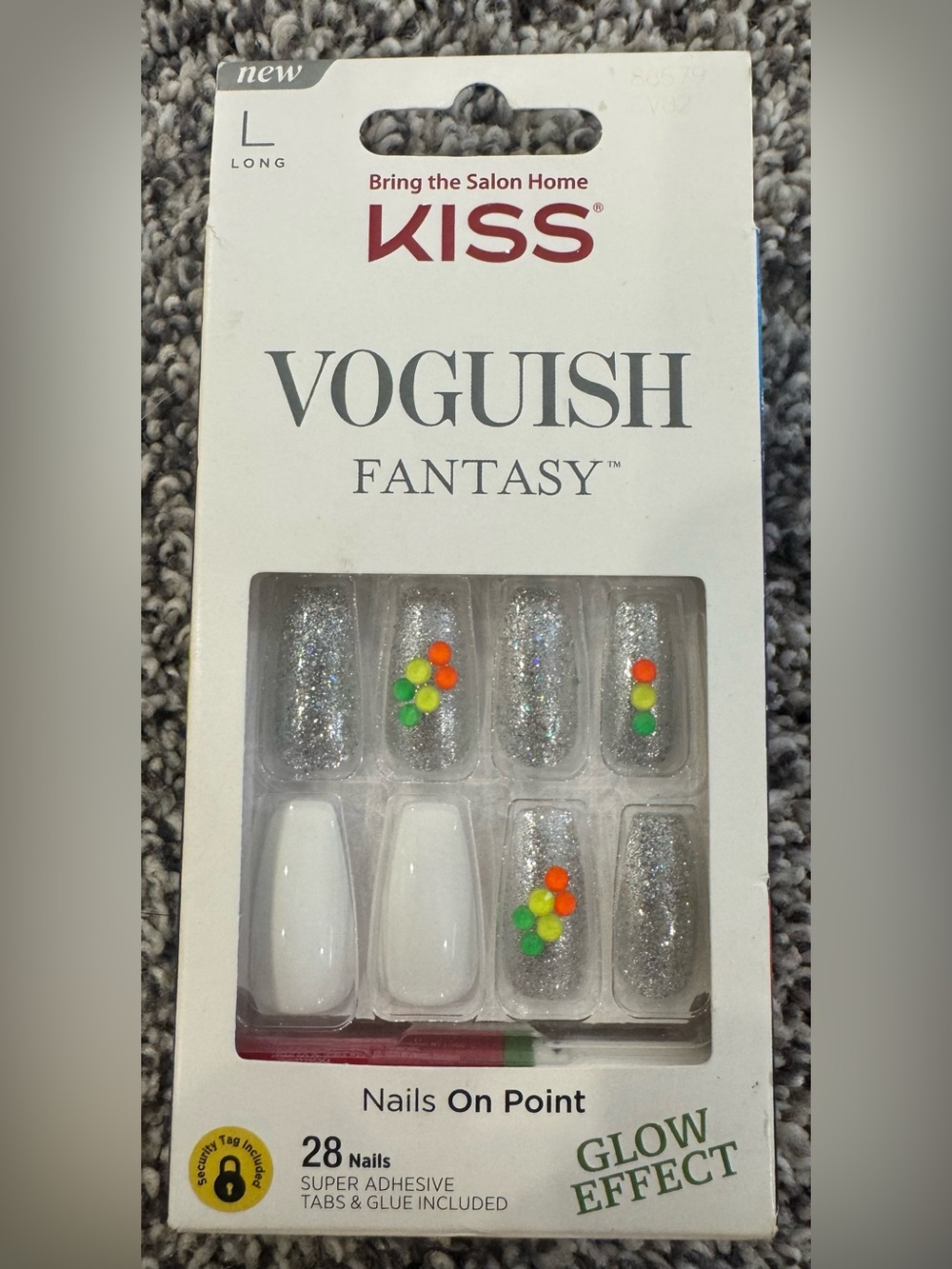 Long KISS nails with adhesive tabs and glue